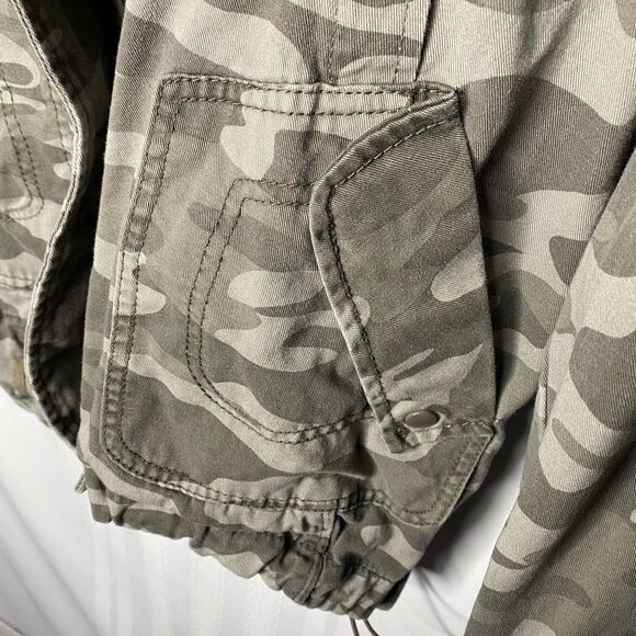 Jolt Long Sleeve Camouflage Hooded Zip Up Utility Jacket Medium Green - Picture 5 of 11